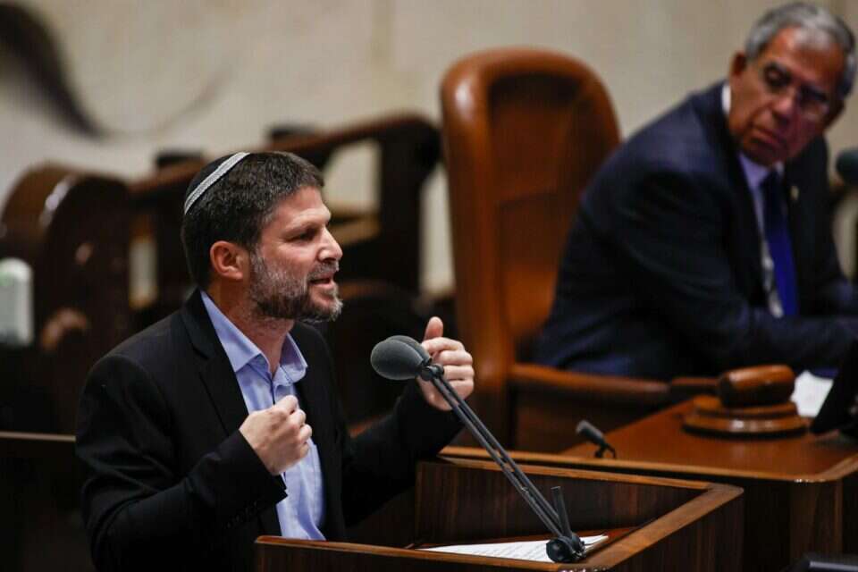 מעורר סערה. סמוטריץ'