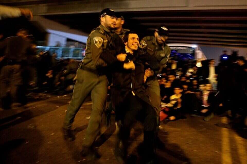הפגנת הפלג הירושלמי בבני ברק , קוקו