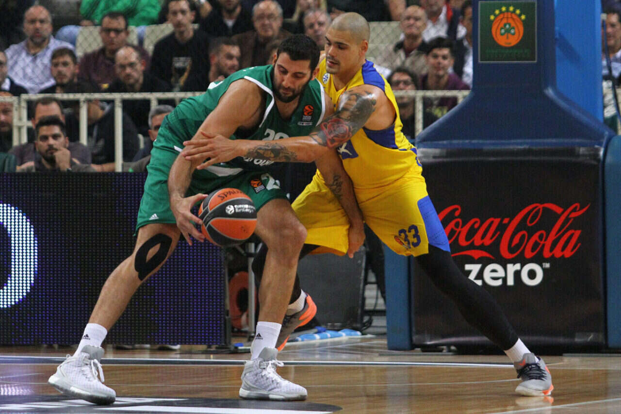 At the age of 42: The former Euroleague star played with a high fever - and sniped from 3/4 court