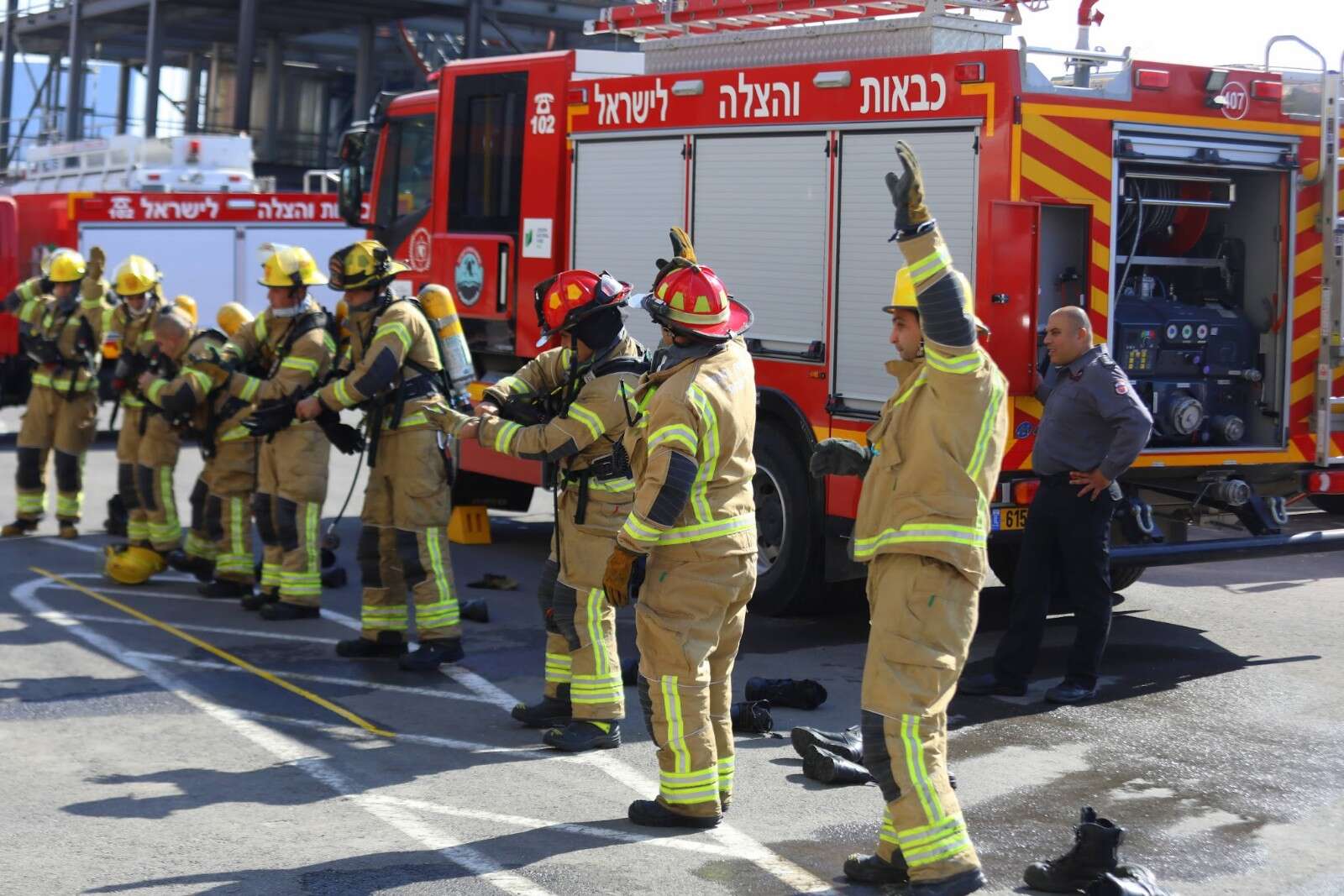 מבדקי סיבולת והתמודדות בתרחיש שריפה עם לכודים: כתבנו ביקר במרתון ...