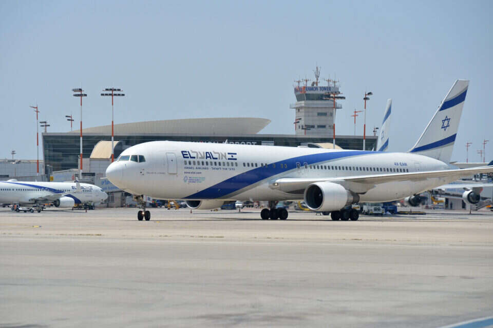 מטוס אל על. עיכובים בהמראה // צילום: יוסי זליגר // מטוס אל על. עיכובים בהמראה // צילום: יוסי זליגר ,