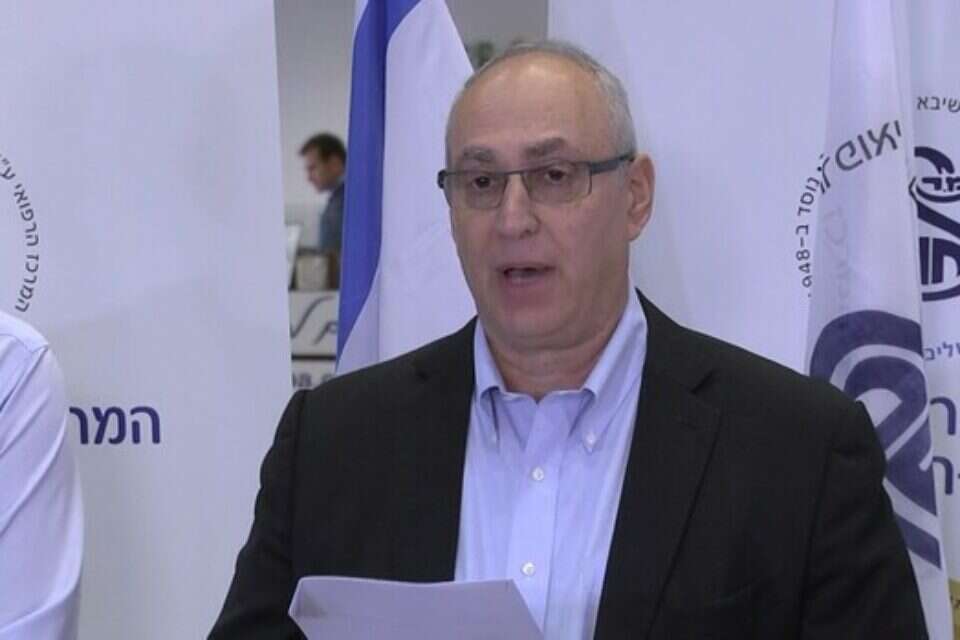 בנו של שמעון פרס, הבוקר בביה"ח // צילום: שמואל בוכריס // בנו של שמעון פרס, הבוקר בביה"ח // צילום: שמואל בוכריס ,