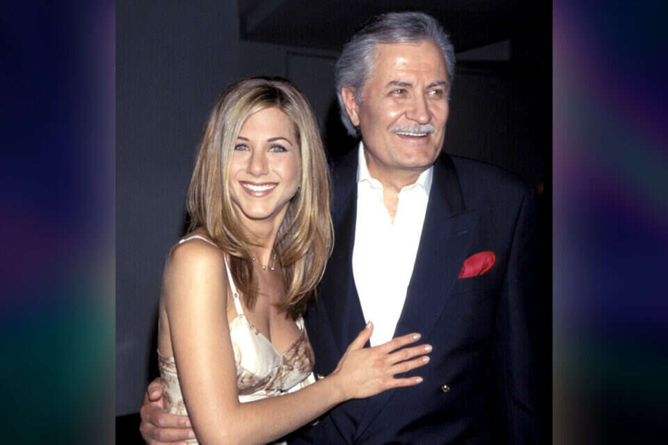 "Always love you" the father of the star of "Friends", Jennifer Aniston, passed away at the age