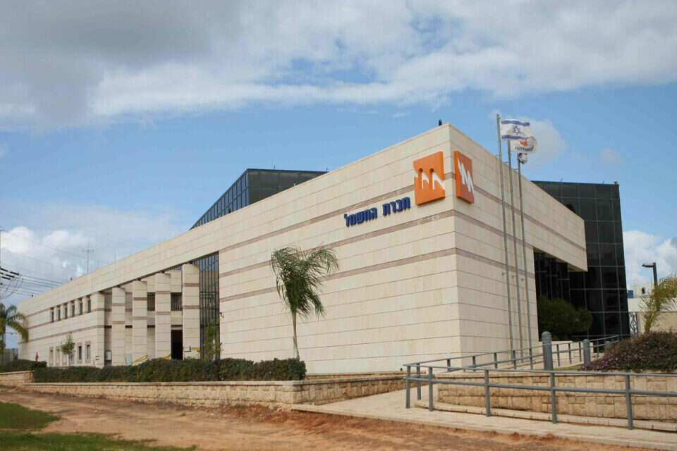 מחירי החשמל צפויים לעלות שוב. חברת החשמל , יהושע יוסף