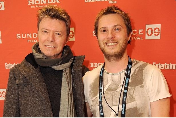 דיוויד בואי המנוח עם בנו דאנקן ג'ונס // צילום: מתוך טוויטר