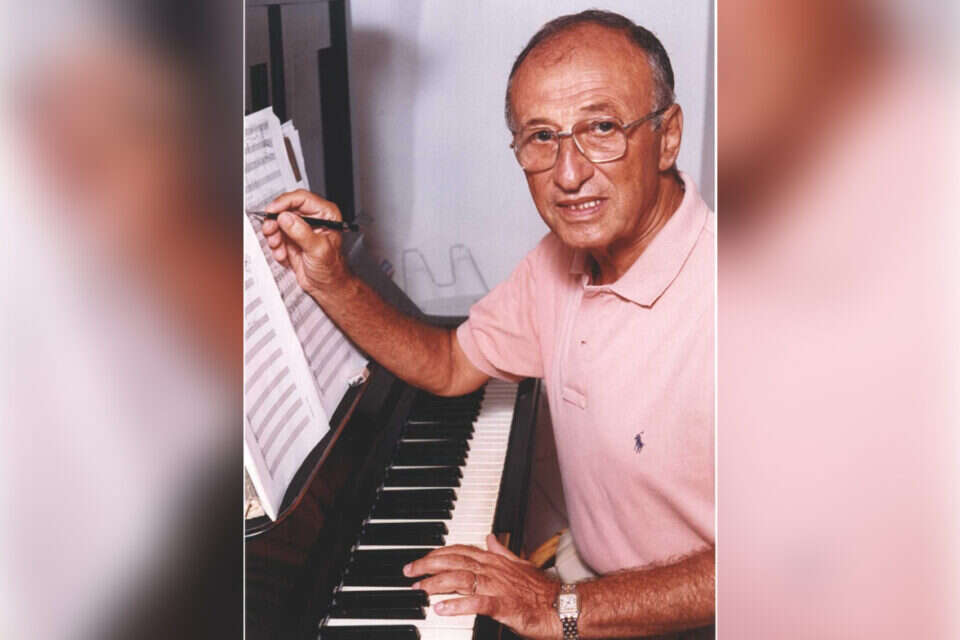 זלצר. "שמח ששירים שכתבתי לפני 50 ו-60 שנה עדיין חיים" ,