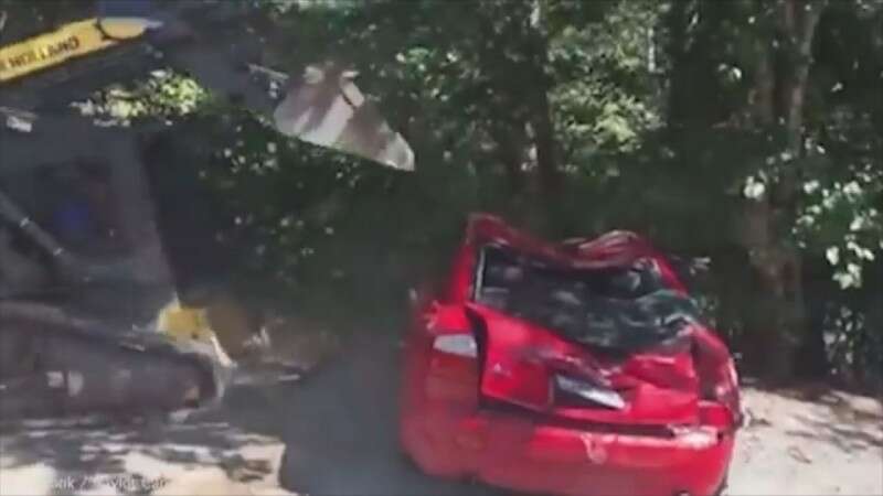 האב לא דופק חשבון, אבל דופק את חשבון הבנק // צילום: מתוך יוטיוב