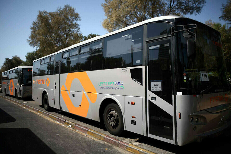עוד תקיפה באוטובוס (ארכיון) , יהושע יוסף