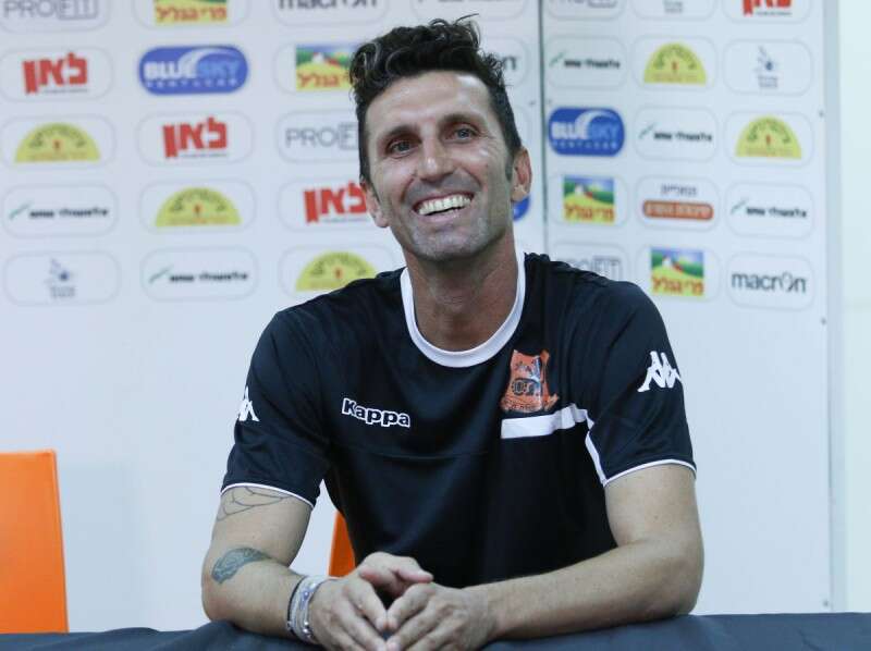 בנאדו מוצג בבני יהודה. מבטיח לשחקן כדורגל התקפי // צילום: דני מרון