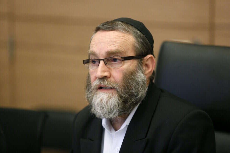 ח"כ משה גפני , דודי ועקנין