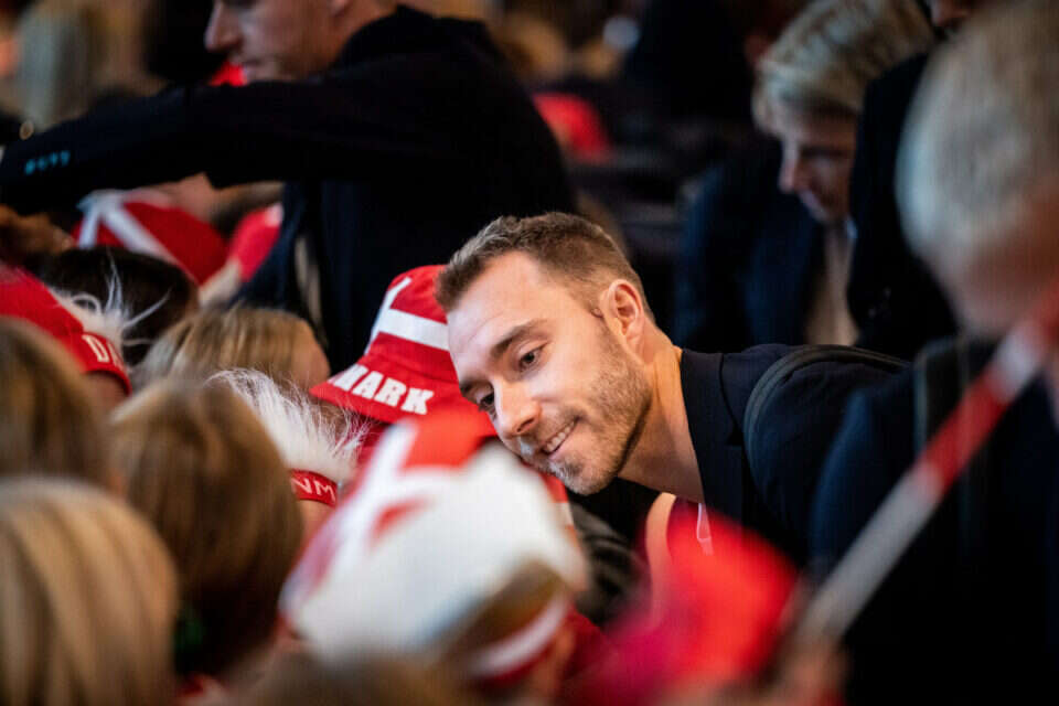אריקסן. קאמבק מרגש , AP