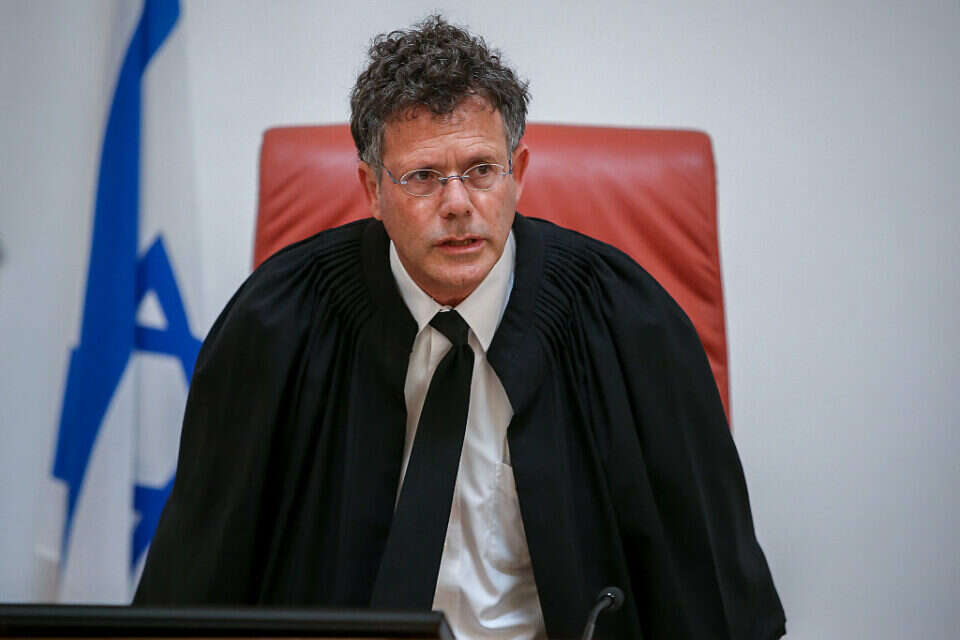 נשיא העליון, השופט יצחק עמית , אורן בן חקון