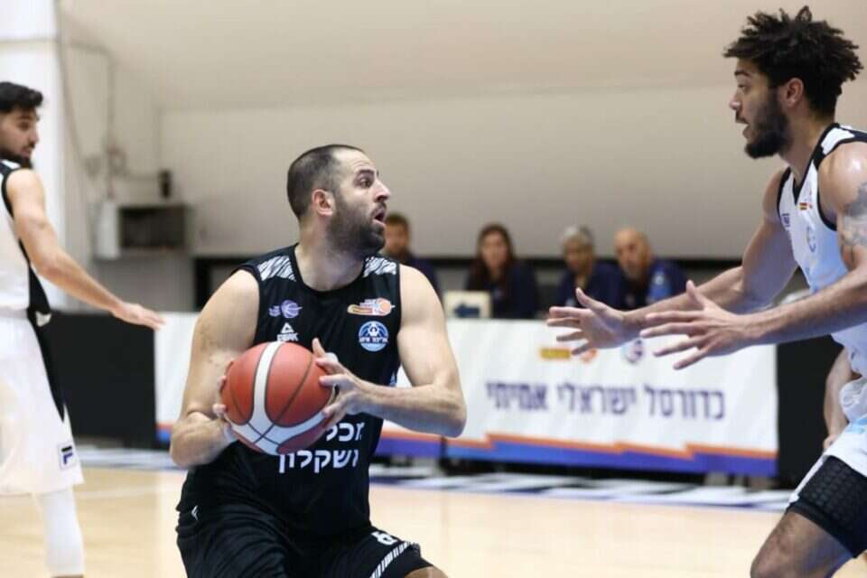 שגיב דוד מאשקלון בפעולה , מנהלת הליגה הלאומית