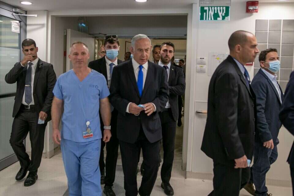 נתניהו בבית החולים שערי צדק , אורן בן חקון