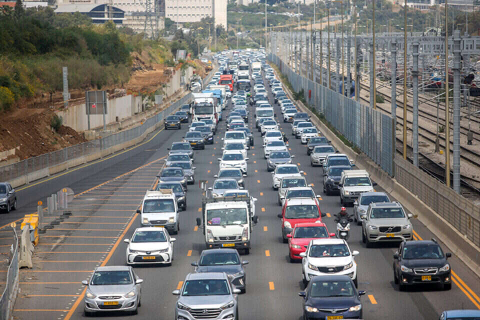 נתיבי איילון , יהושע יוסף
