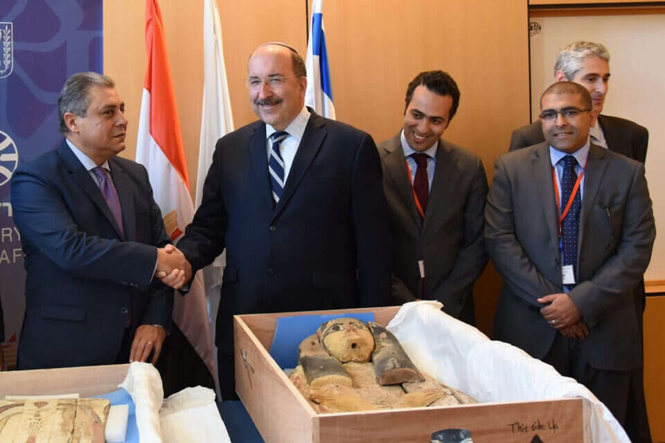 לוין: "הניסיונות לכפות עלינו מהלכים - מקוממים" // צילום: אלרם מנדל // לוין: "הניסיונות לכפות עלינו מהלכים - מקוממים" ,
