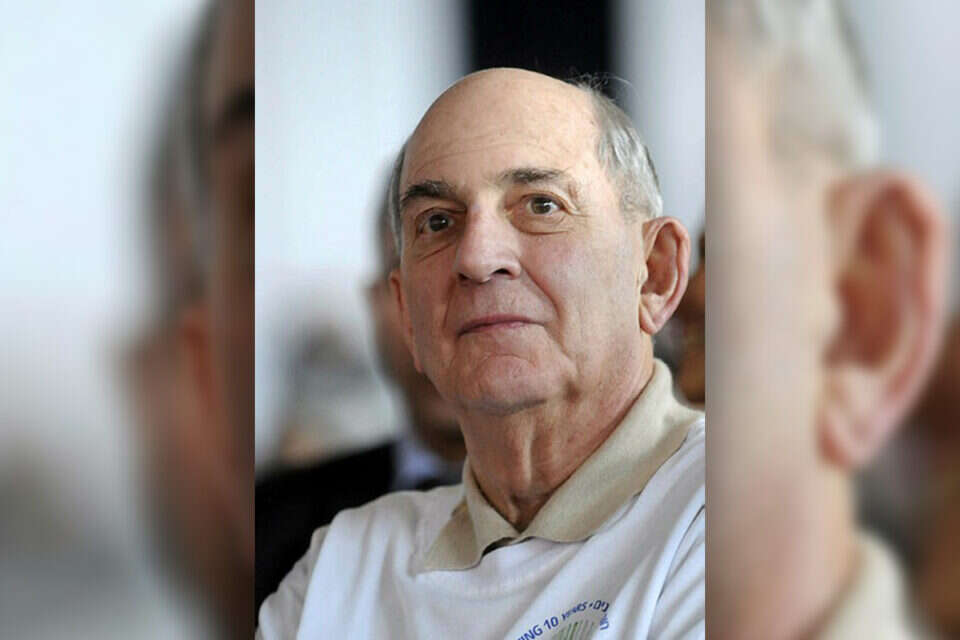 יו"ר פרויקט "תגלית" צ'ארלס ברונפמן , ללא