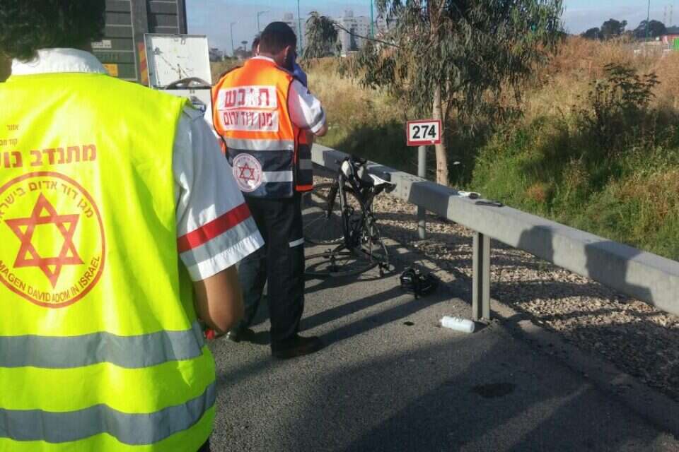 זירת התאונה // צילום: מד"א // זירת התאונה // צילום: מד"א ,