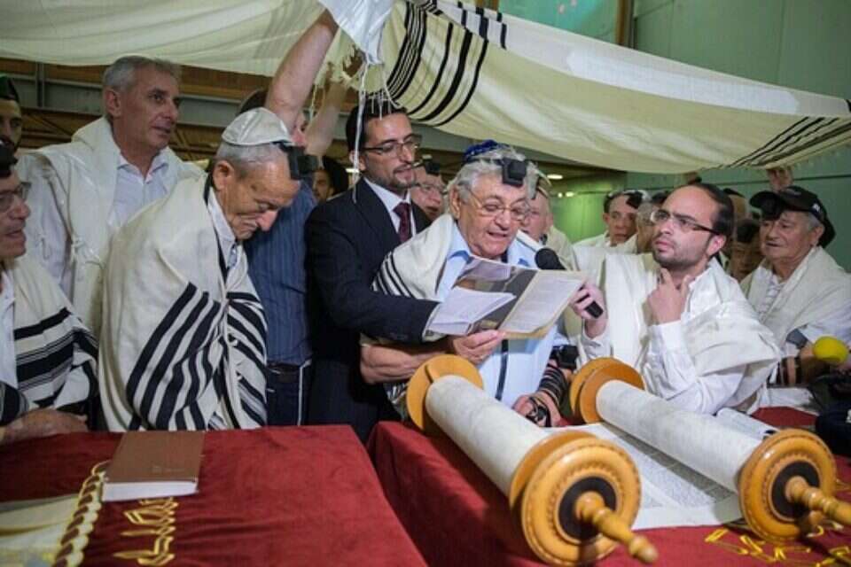 "עדות מוחשית לנצחיות העם היהודי". החגיגות היום בכותל המערבי // צילום: נעם רבקין פנטון // "עדות מוחשית לנצחיות העם היהודי". החגיגות היום בכותל המערבי // צילום: נעם רבקין פנטון ,