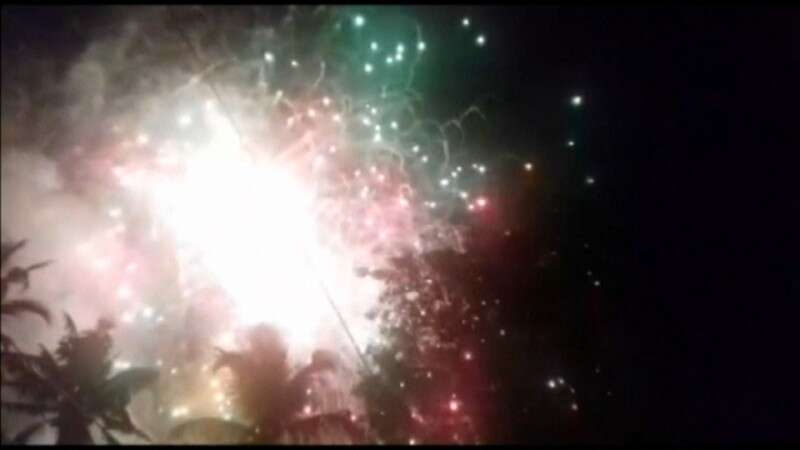 מופע הזיקוקים במקדש // צילום: רויטרס