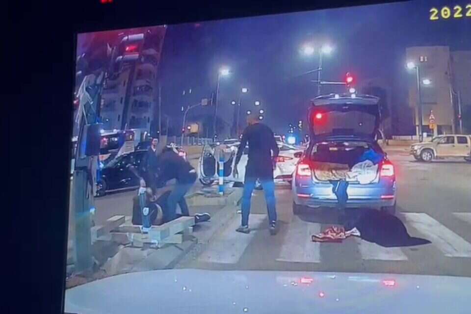 אלימות בכבישים (למצולמים אין קשר לכתבה) , שימוש לפי סעיף 27א לחוק זכויות יוצרים