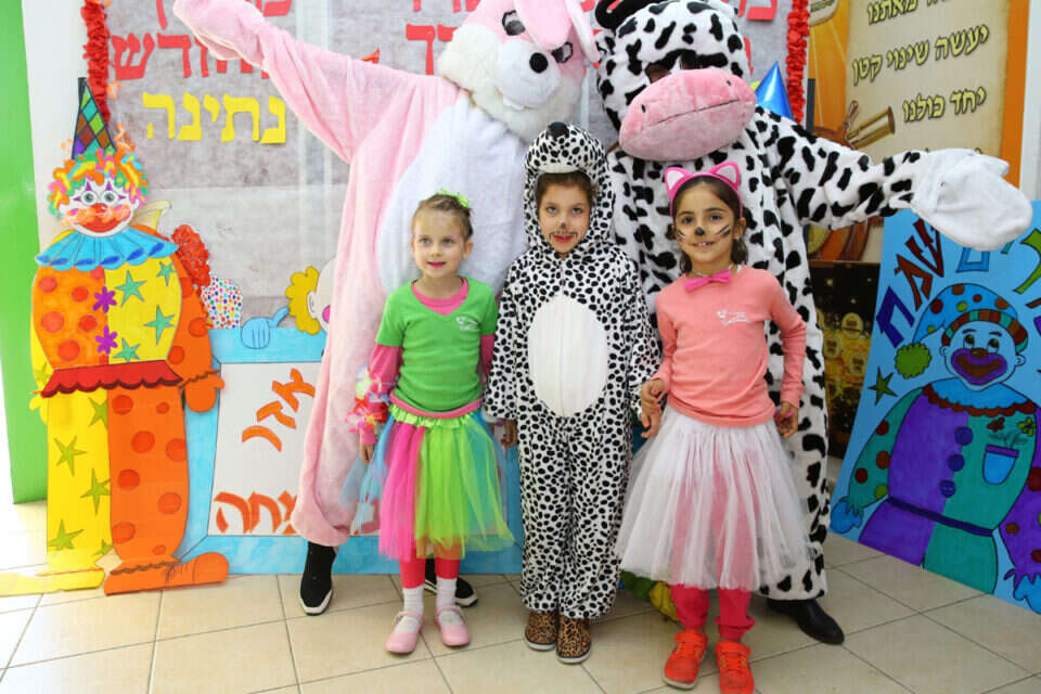 מתחפשים ונהנים  //  צילום: לירון מולדובן // מתחפשים ונהנים , 
