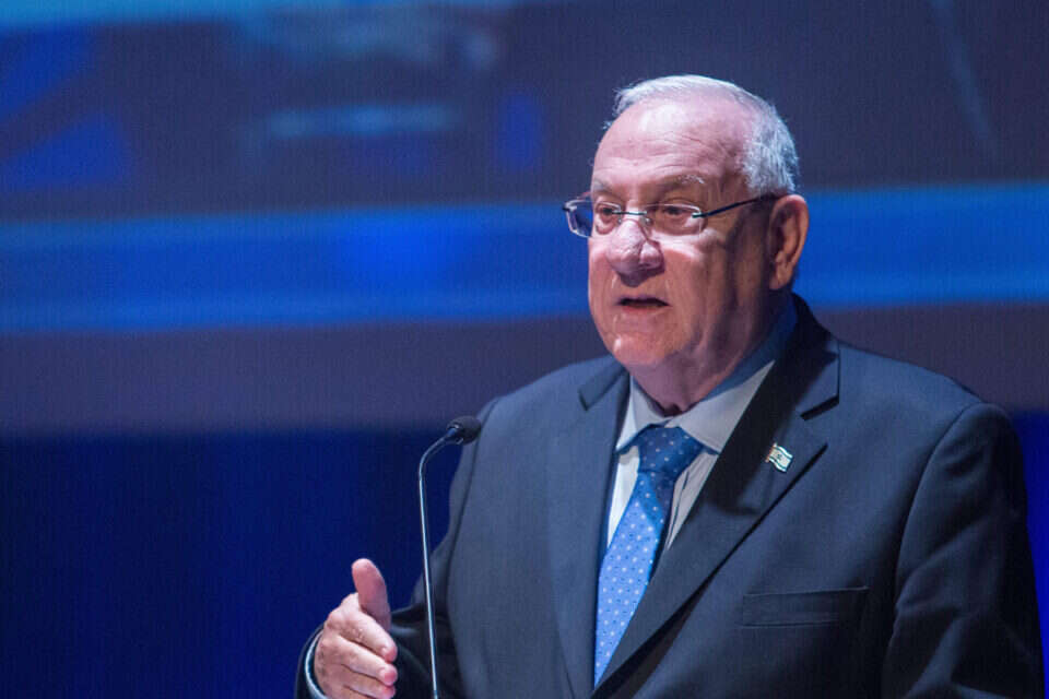 "חייבים לעמוד יחד במאבק נגד הטרור הנורא". נשיא המדינה ריבלין // צילום: נעם ריבקין פנטון // "חייבים לעמוד יחד במאבק נגד הטרור הנורא". נשיא המדינה ריבלין ,
