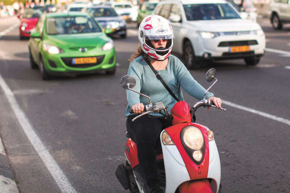 בשורה לרוכבים // צילום ארכיון: יהושע יוסף // בשורה לרוכבים  , 
