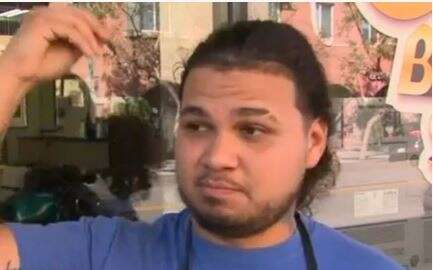 "התחיל לצרוח 'תראה מה עשית לשיער שלי!'". הספר // צילום: טוויטר