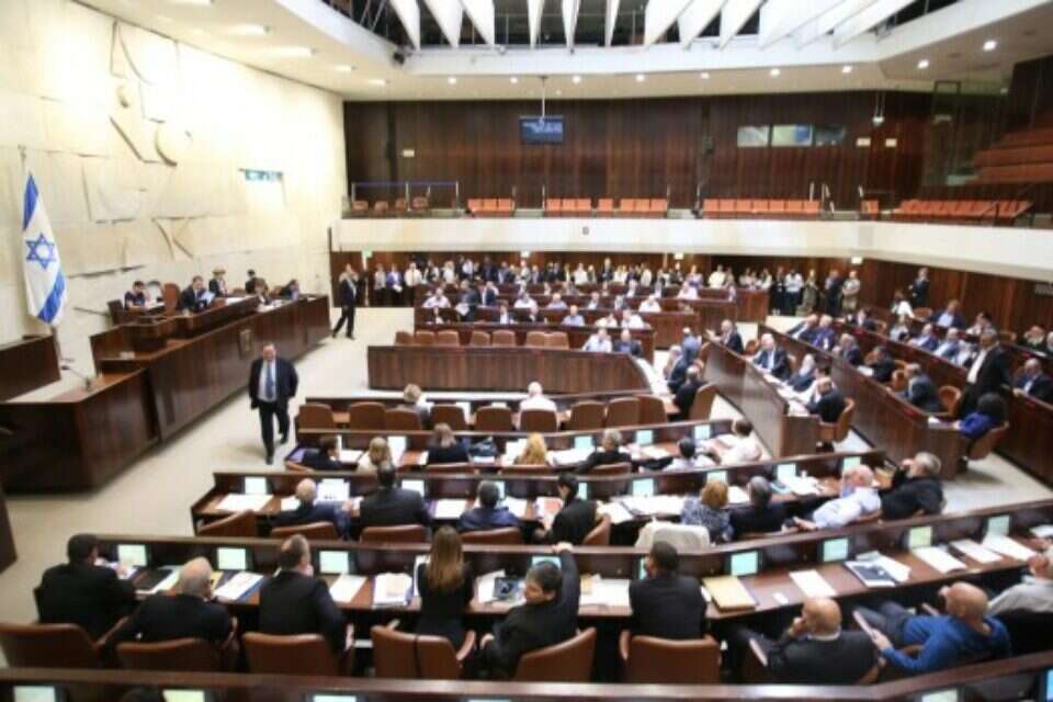רוב של 39 מול 31 // צילום: מירי צחי (ארכיון) // רוב של 39 מול 31 ,