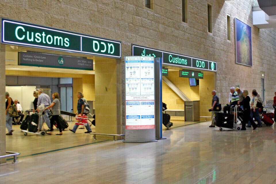 Vote: Are you in favor of canceling the VAT exemption on purchases from abroad up to 150 dollars?