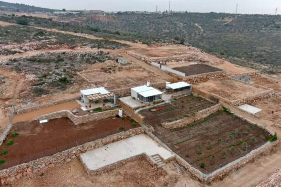 בנייה פלשתינית בלתי חוקית ביהודה ושומרון , רגבים