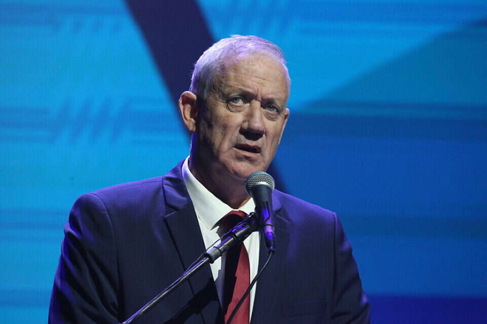 "יש להפעיל לחץ על איראן בעת הזו", שר הביטחון גנץ , קוקו