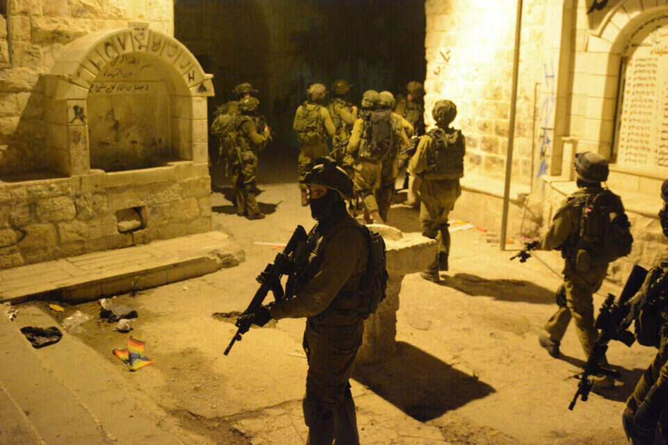 חיילי צה"ל בפעילות לילית // צילום: דובר צה"ל (ארכיון) // חיילי צה"ל בפעילות לילית ,