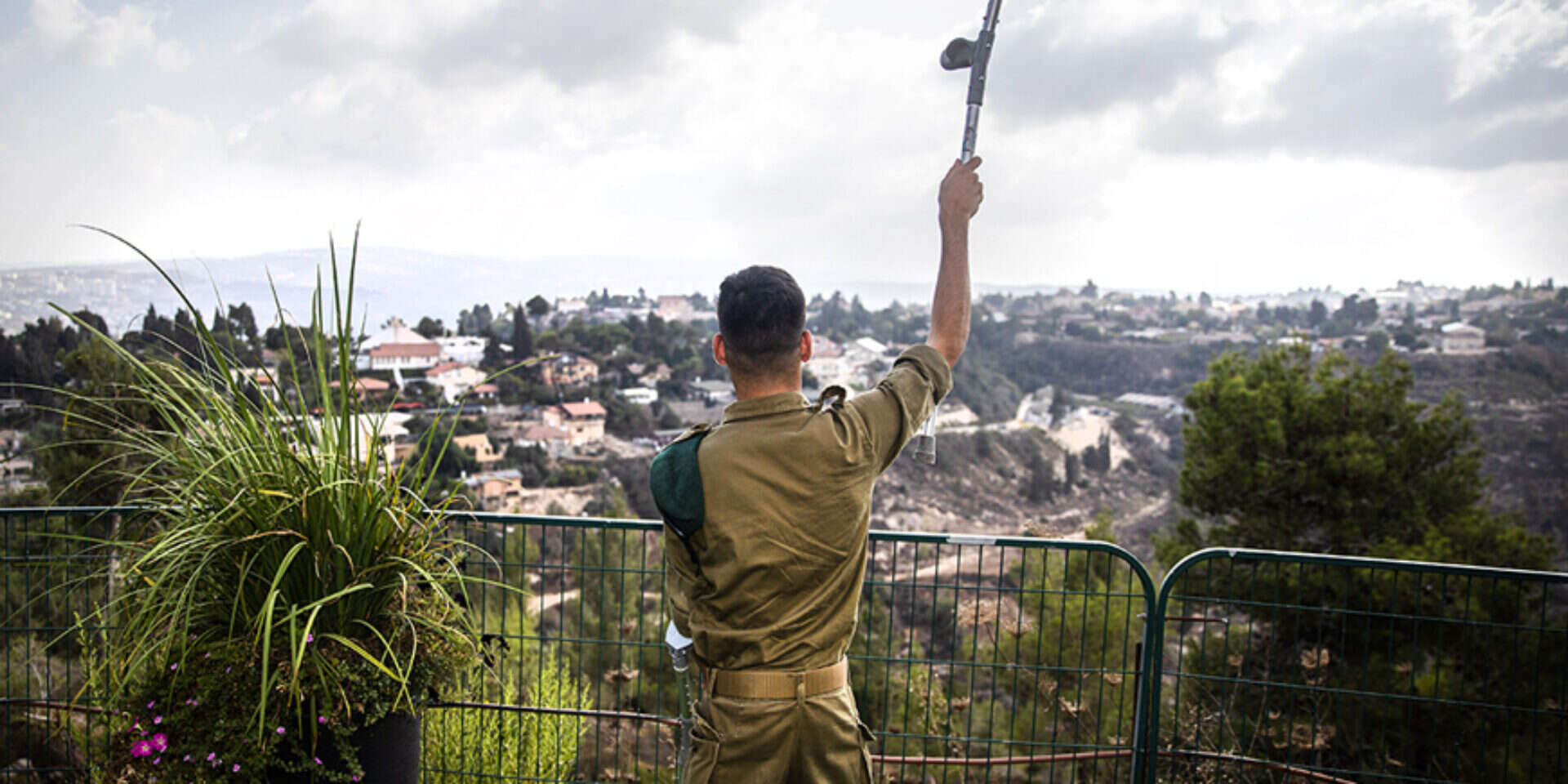"זאת החבילה שלי, אלה הקלפים שלי ולזה נולדתי". רב"ט א' , אורן בן חקון