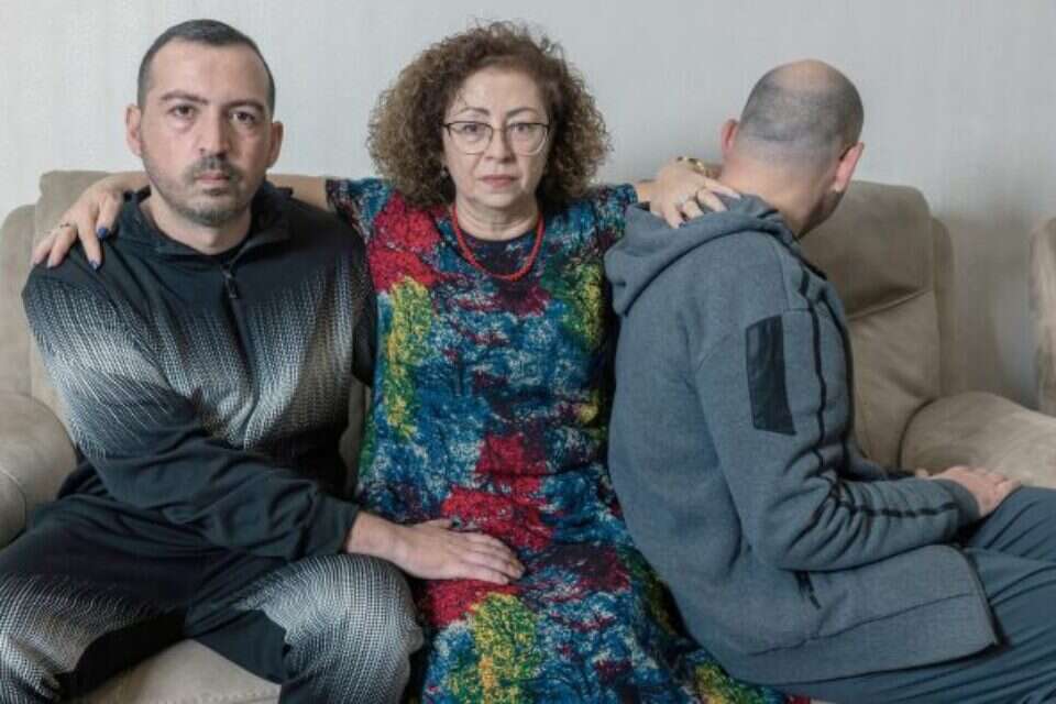 ריטה פורמן (במרכז), בנה זוהר (משמאל) והבן א' (ארכיון) , יהושע יוסף