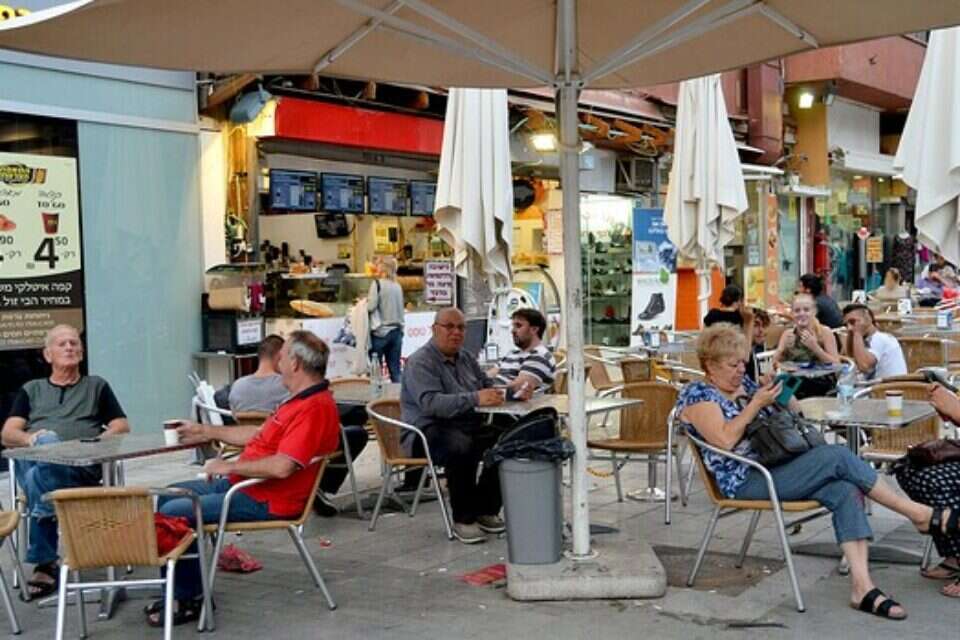 בית קפה ברחוב הרצל בראשון לציון, ארכיון , יוסי זליגר