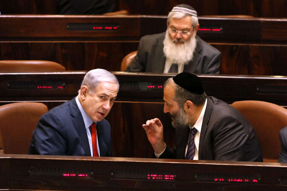 דרעי ונתניהו בכנסת // צילום ארכיון: דודי ועקנין // דרעי ונתניהו בכנסת ,