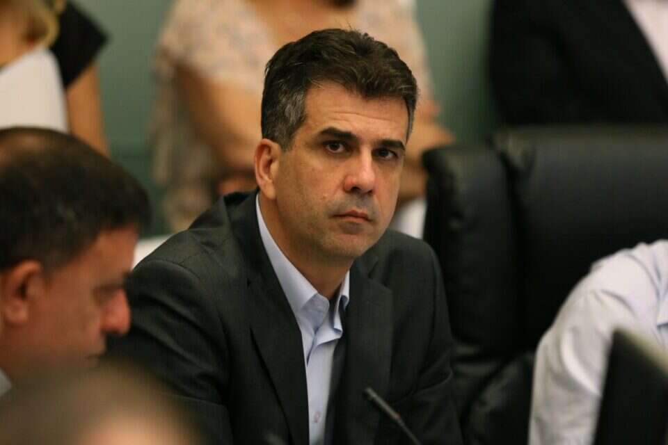 שר החוץ אלי כהן , דודי ועקנין