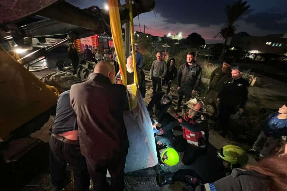חילוץ הילד מקוביית הבטון , דוברות כבאות והצלה לישראל