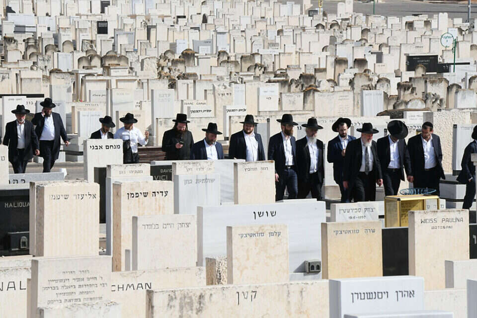 בית עלמין , יוסי זליגר