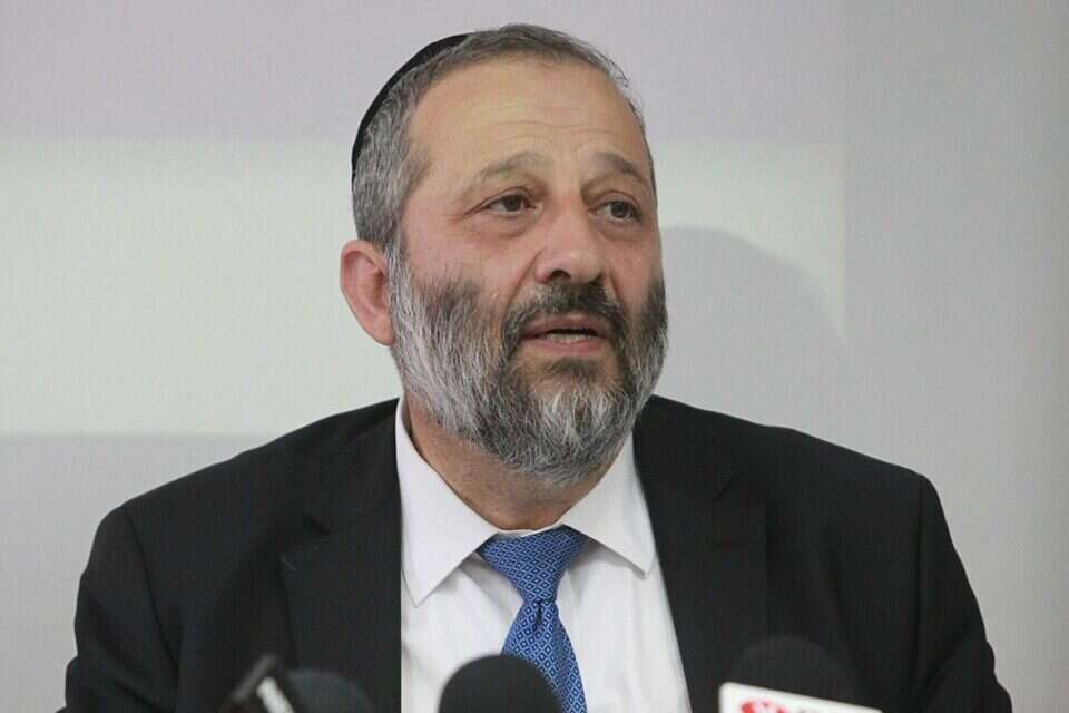אין ימי חסד. דרעי , קוקו