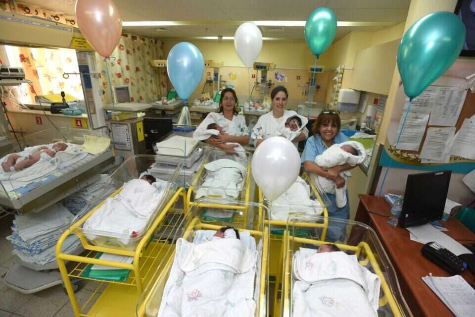 שיא של כל הזמנים בלידת תינוקות // צילום ארכיון: דודו גרינשפן // שיא של כל הזמנים בלידת תינוקות ,