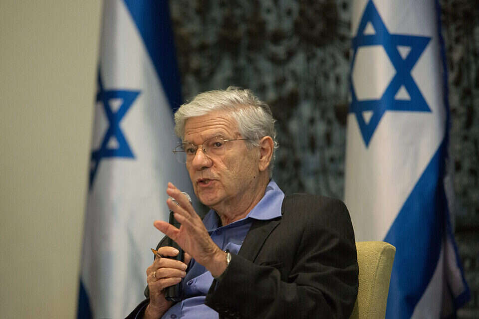 נשיא בית המשפט העליון בדימוס אהרן ברק