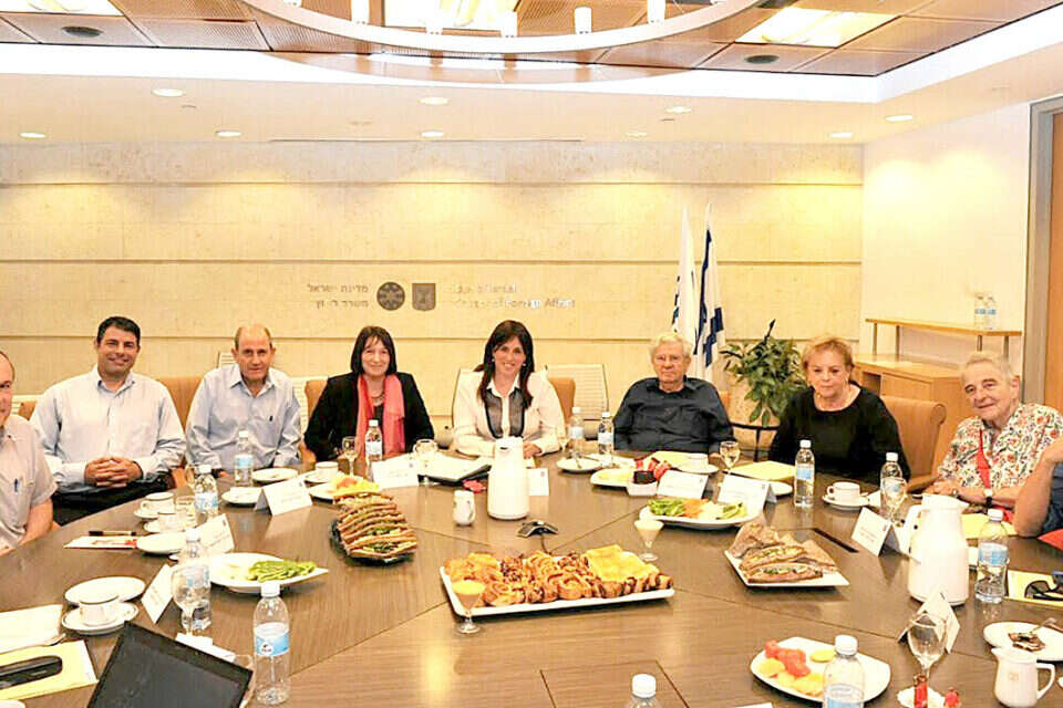 ביניש וברק עם חוטובלי, בכנס  //  צילום: מור דואק // ביניש וברק עם חוטובלי, בכנס , 