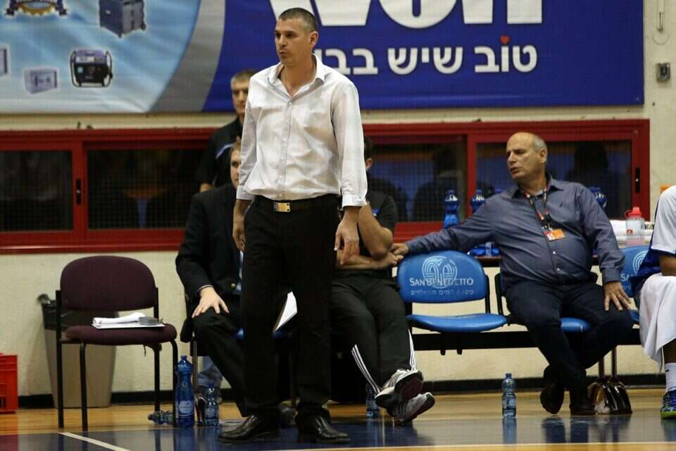 גורקה. התחזק // אודי ציטיאט // גורקה. התחזק , 