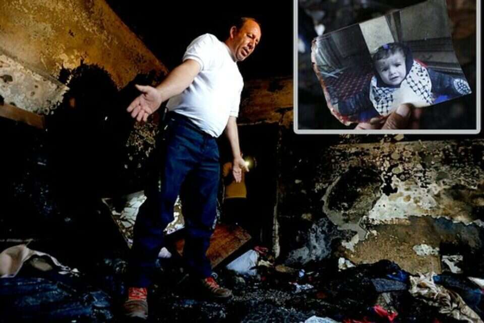 הבית השרוף. בתמונה הקטנה: התינוק עלי צילומים: אי.פי.אי // הבית השרוף. בתמונה הקטנה: התינוק עלי , 