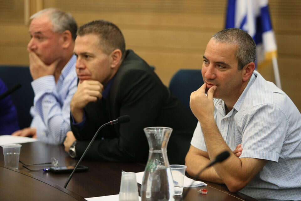 ועדת הפנים בהר הזיתים: "לשמור על הריבונות במקום" // צילום: דודי ועקנין // ועדת הפנים בהר הזיתים: "לשמור על הריבונות במקום" ,