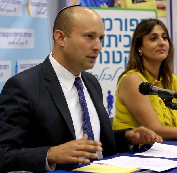 בנט וכהן במסיבת העיתונאים // צילום: ששון תירם