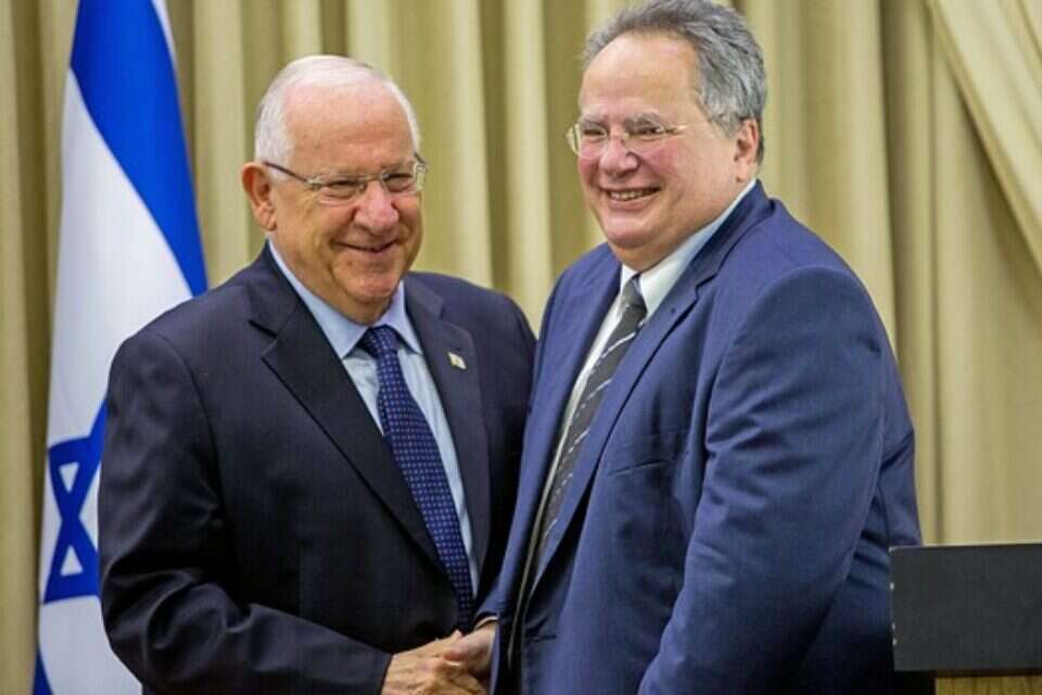 שר החוץ היווני קוציאס והנשיא ריבלין // צילום: נעם ריבקין פנטון // שר החוץ היווני קוציאס והנשיא ריבלין ,